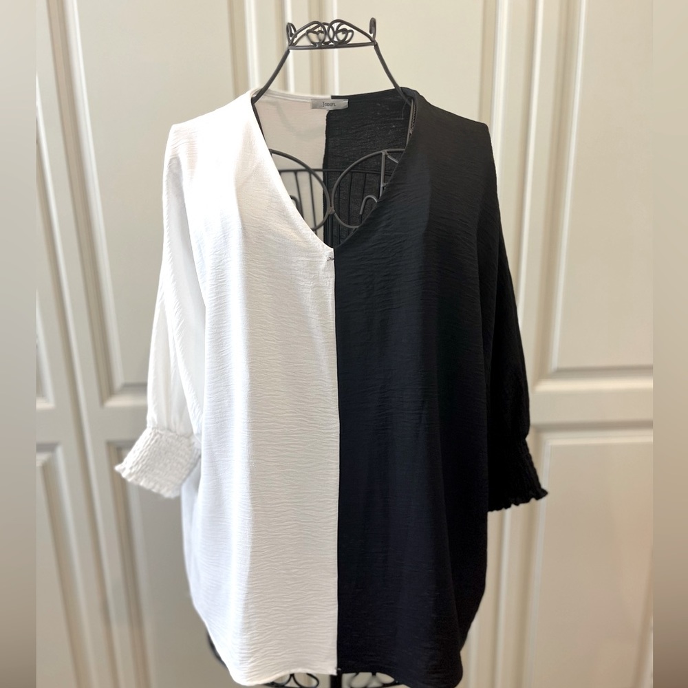 JODIFL Trendy yet Classic V-Neck Smocked Sleeve Black & White Top